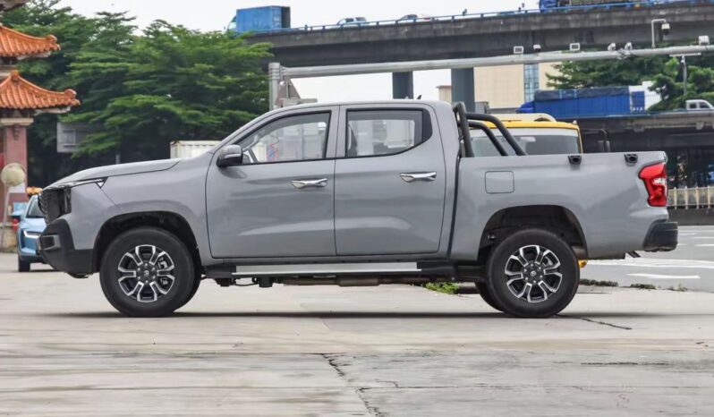 
								2025 Changan Hunter Plug AWD full									